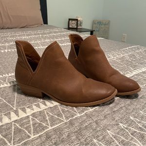Target boots 9.5